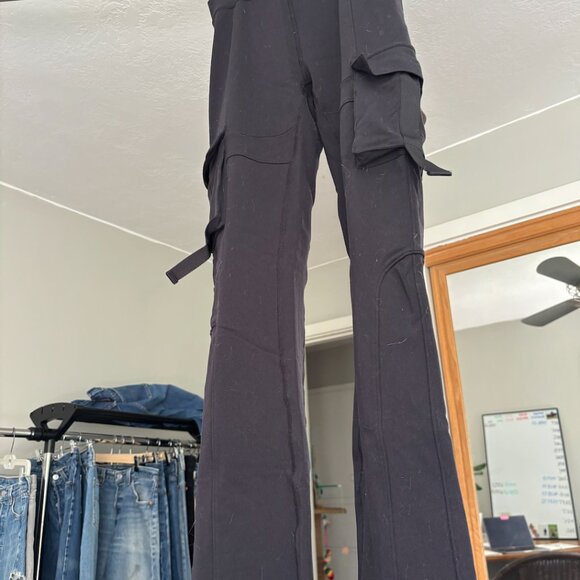 ALO YOGA  Bootleg Cargo Legging • Small - Picture 1 of 10